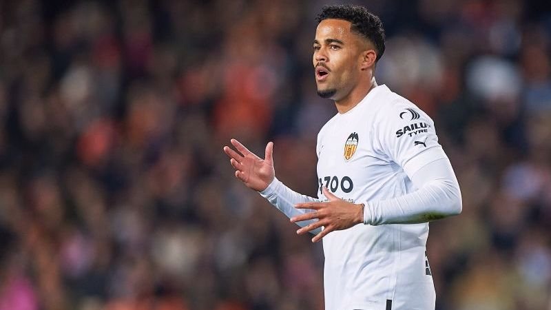 kluivert-terug-naar-ajax-heitinga-is-gecharmeerd-van-hem