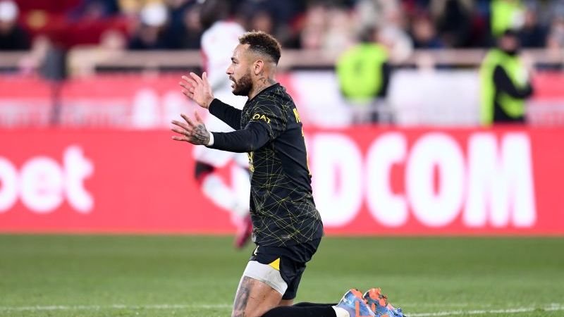 psg-in-dipje-ruime-verdubbeling-voor-nederlaag-tegen-bayern