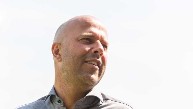 vi-feyenoord-wil-duidelijkheid-van-slot-en-stelt-ultimatum