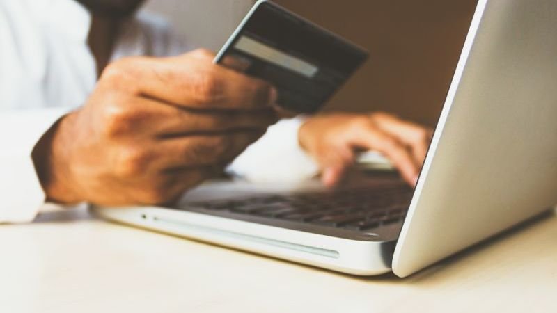 vragen-over-online-gokken-21-een-online-casino-beginnen-wat-kost-een-vergunning
