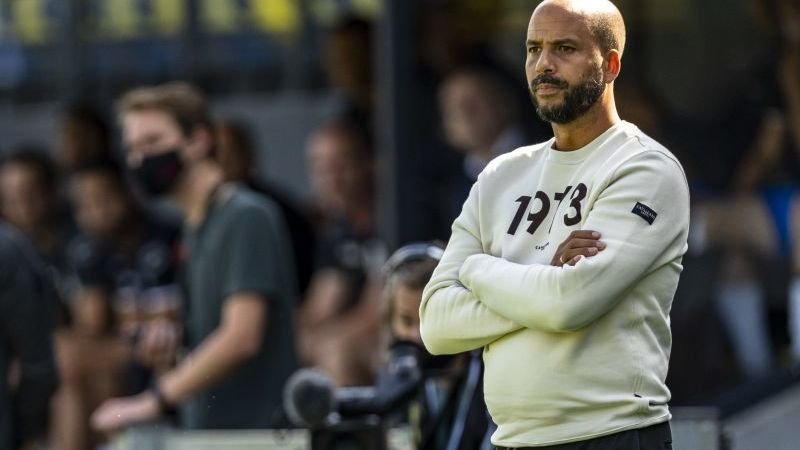 welke-eredivisie-trainer-wordt-als-eerste-ontslagen-drie-mogelijke-kandidaten
